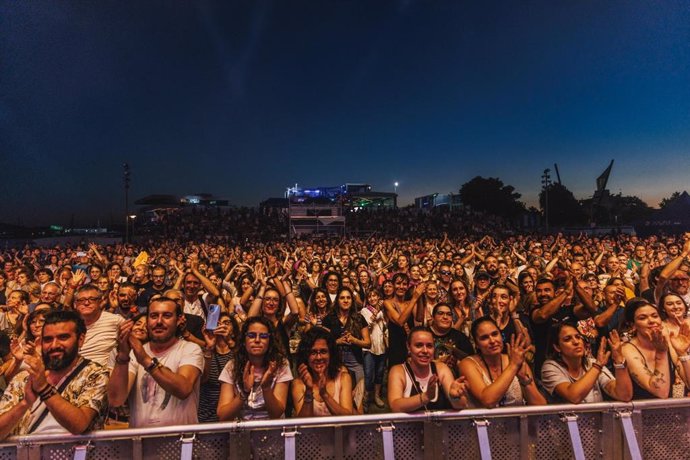 Más de 15.000 personas han asistido a los conciertos de la primera edición del ciclo Nits Voramar