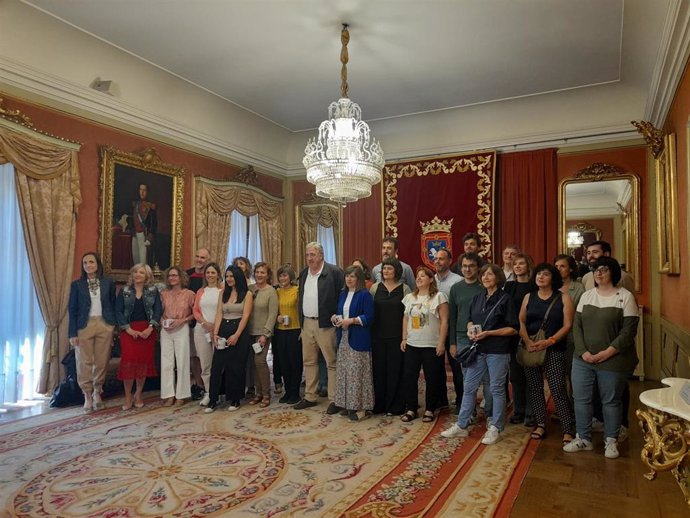 El Ayuntamiento de Pamplona homenajea a las trabajadoras que han acompañado a mujeres que han sufrido agresiones sexistas en fiestas