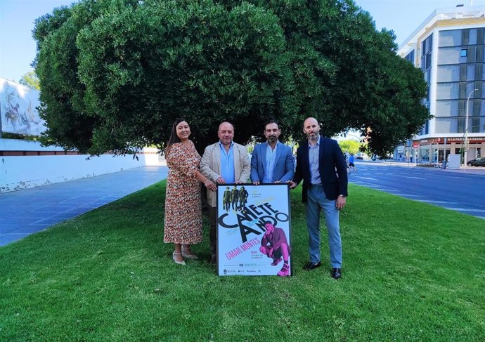 Presentación de 'Cañeteando' con Gabriel Duque (segundo por la izda.), Félix Romero (tercero) y Eduardo Lucena (cuarto).