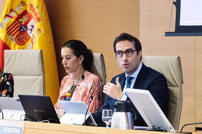 El ministro de Economía, Comercio y Empresa, Carlos Cuerpo, comparece en la Comisión Mixta para la Unión Europea, en el Congreso de los Diputados, a 24 de junio de 2024, en Madrid (España).