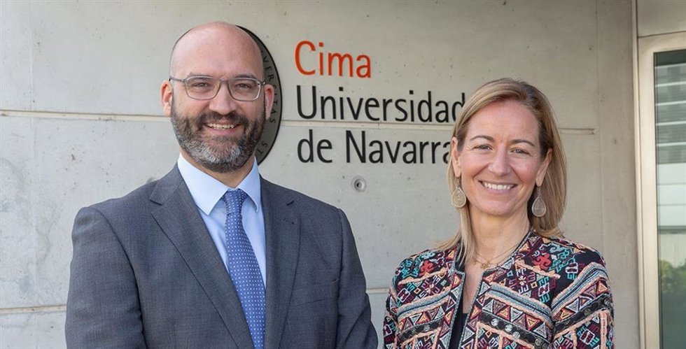 Jorge Ramos y María Mora.