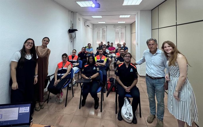 Curso sobre atención a personas con autismo en situaciones de emergencia.