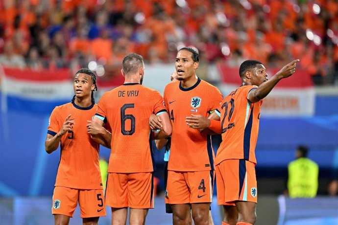 Jugadores de Países Bajos en el encuentro ante Francia en la Eurocopa 2024.