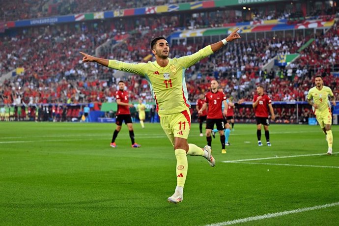 Ferran Torres celebra el 0-1 en el Albania-España de la Eurocopa de Alemania