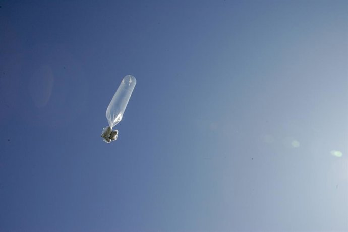 Archivo - Imagen de archivo de un lanzamiento de globos entre Corea del Norte y Corea del Sur