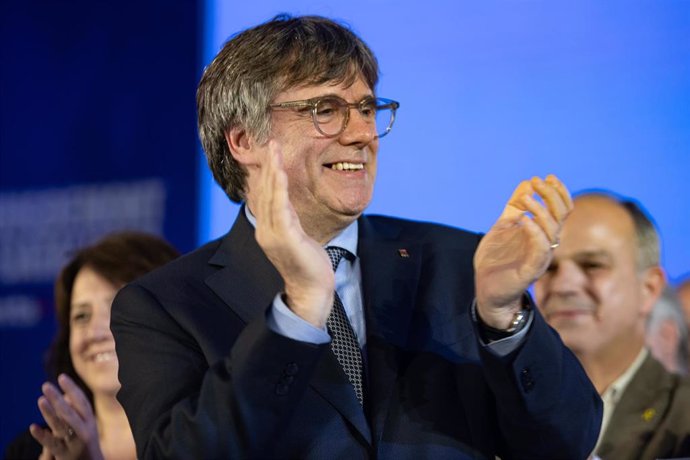 Archivo - El expresidente de la Generalitat de Catalunya y candidato de Junts a las elecciones catalanas, Carles Puigdemont