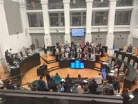 El delegado del Gobierno, Ossorio y las secretarias generales de CCOO y UGT asisten al Debate del Estado de la Ciudad