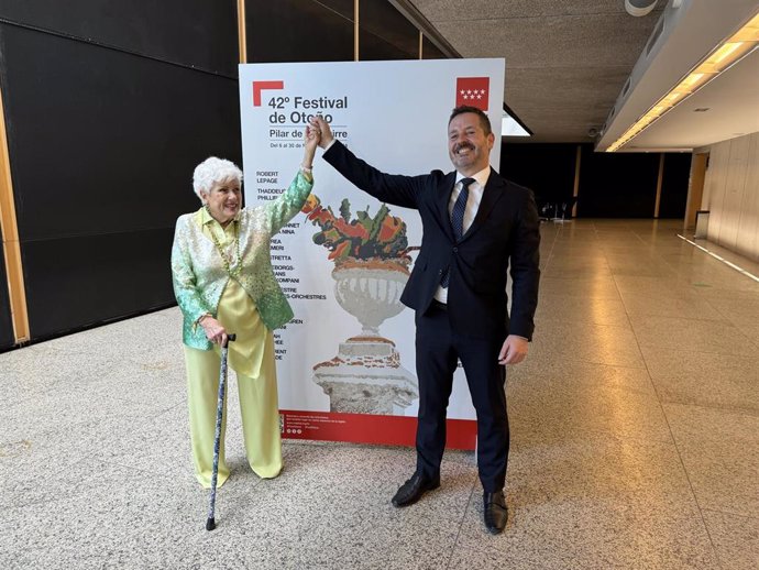 Pilar de Yzaguirre y Mariano de Paco presentan la 42ª edición del Festival de Otoño de la Comunidad de Madrid.