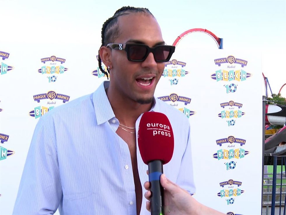 Yulen Pereira en la inauguración de Warner Beach