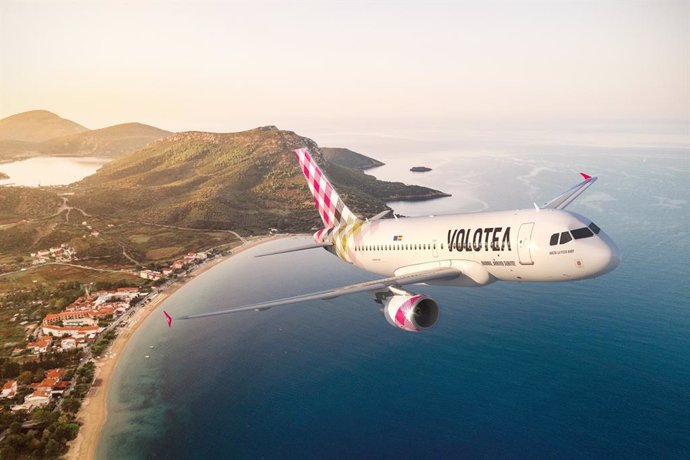 Volotea operará más de 6.600 vuelos este verano en España, un 7% más, con 1,1 millones de asientos (+85%).