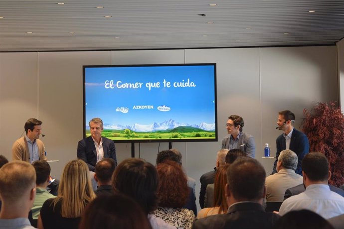 Presentación de 'El corner que te cuida' de Central Lechera Asturiana, Delikia y Azkoyen