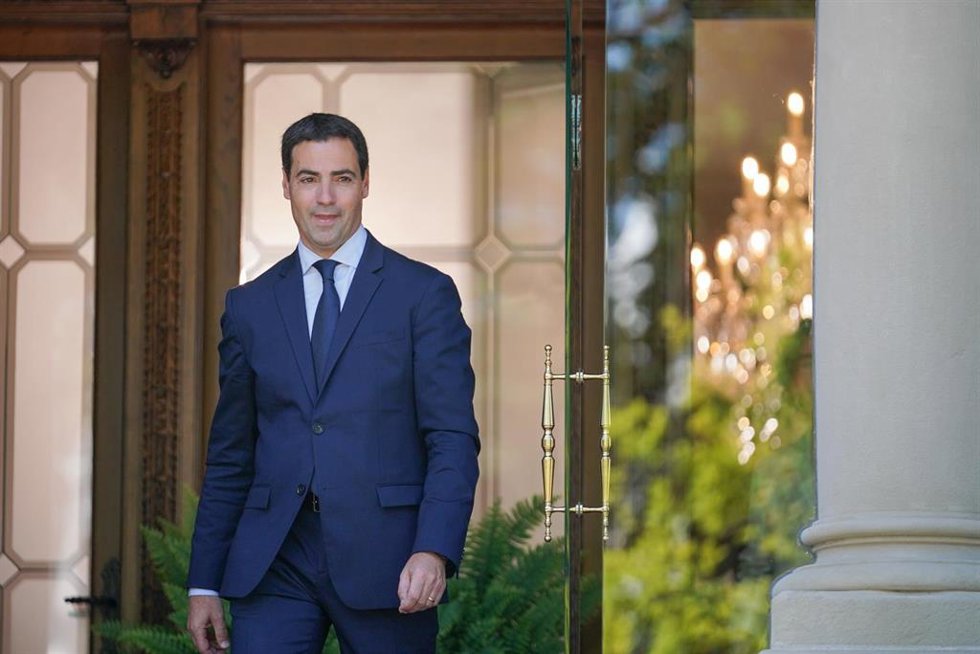 El lehendakari, Imanol Pradales, a su llegada a la toma de posesión de sus consejeros 