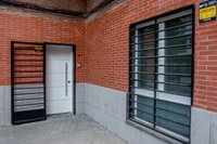 El sector del turismo pide contener el "desmadre" en los pisos turísticos y cree que las tasas restan competitividad