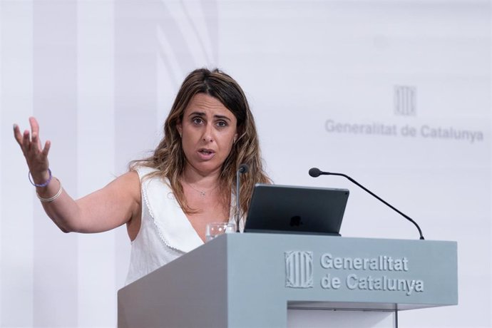 La portavoz del Govern, Patrícia Plaja, durante una rueda de prensa tras el Consell Executiu semanal, en la Generalitat de Catalunya, a 25 de junio de 2024, en Barcelona, Catalunya (España).  La portavoz del Govern Patrícia Plaja durante una rueda de pren