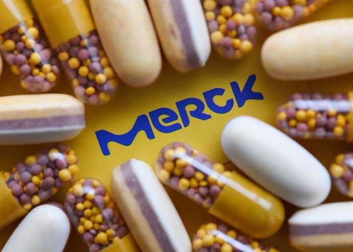 Archivo - Logo de Merck.