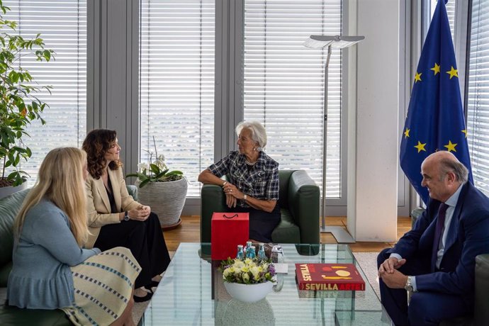 La presidenta de la Comunidad de Madrid, Isabel Díaz Ayuso, se reúne con la presidenta del Banco Central Europeo, Chistine Lagarde.