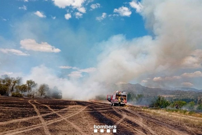 Incendio en Tudela de Segre (Lleida) este martes