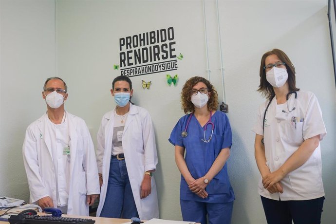 Participantes en un estudio sobre virus que destruyen bacterias multirresistentes