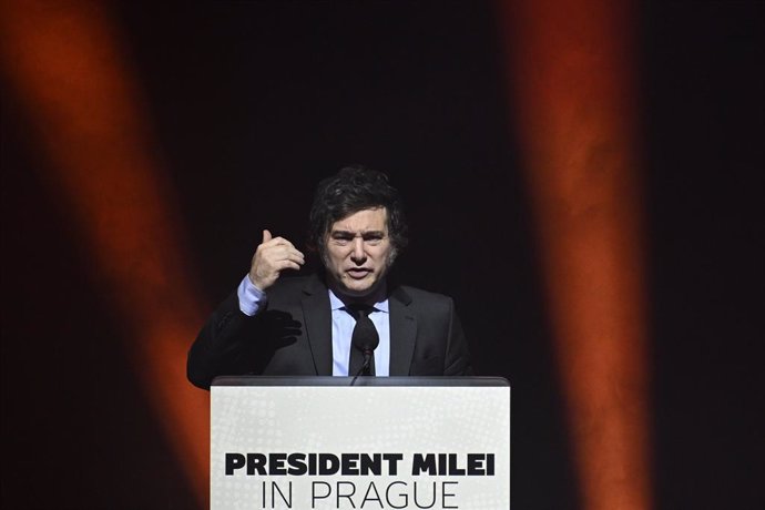 24 June 2024, Czech Republic, Prague: Argentine President Javier Milei gives a lecture entitled "What to do with an ineffective government" at the Zofin Palace. 