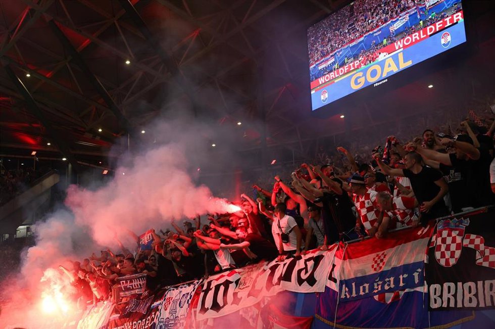 Aficionados croatas durante el Croacia-Italia de la Eurocopa 2024