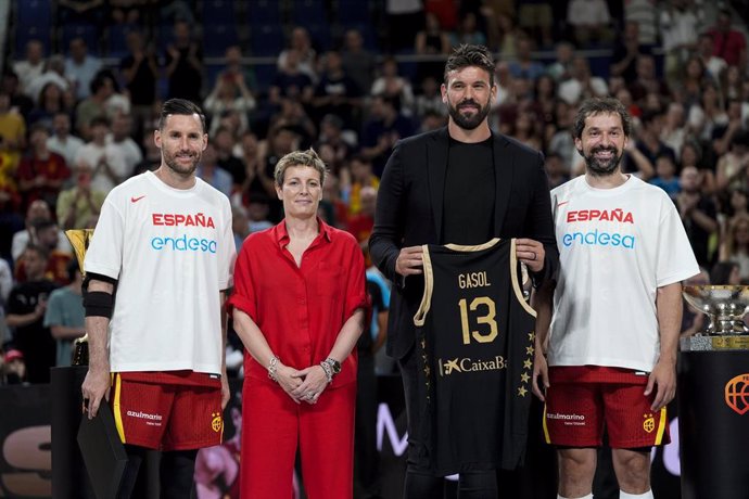 Rudy Fernandez, Elisa Aguilar, Marc Gasol and Sergio Llull pose for photo during the friendy international basketball match played between Spain and Italy at Wizink Center pavilion on June 25, 2024, in Madrid, Spain.