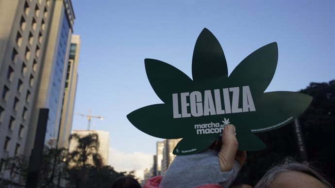 Archivo - Marcha a favor de la legalización de la marihuana en Sao Paulo (2014).