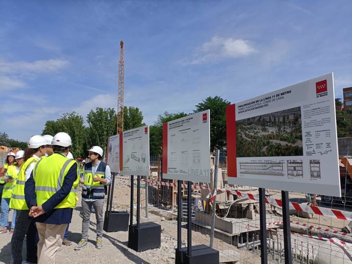 Obras de construcción de la estación de Madrid Río en la ampliación de la Línea 11 de Metro entre Plaza Elíptica y Conde de Casal