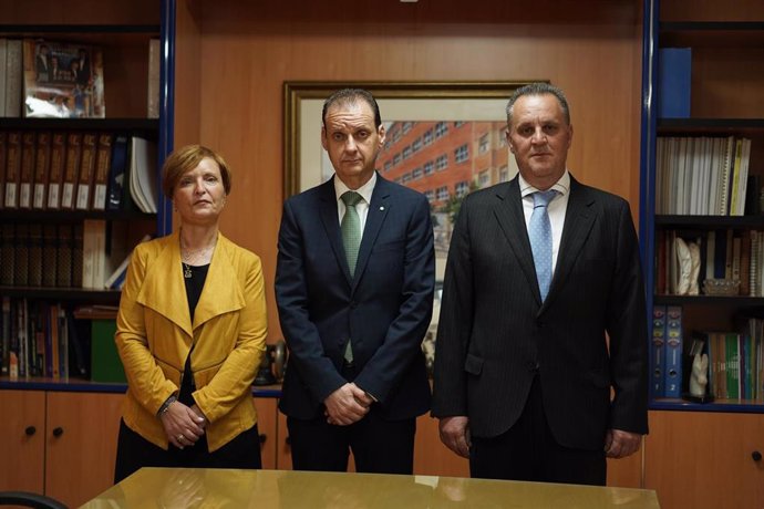 La familia Sierra Sánchez (Obrerol S.A.-Monza), galardonada con el XV Premio Familia Empresaria de Asturias