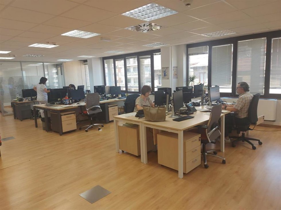 Oficina de la Administración de la Comunidad Autónoma.