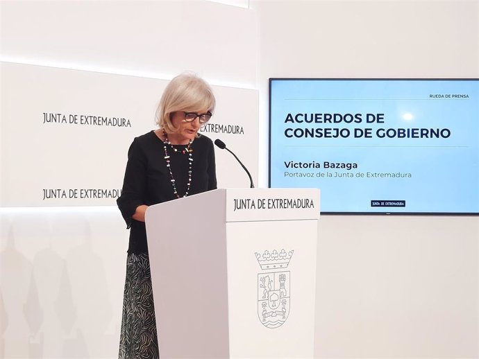 La portavoz de la Junta de Extremadura, Victoria Bazaga, en rueda de prensa tras el Consejo de Gobierno