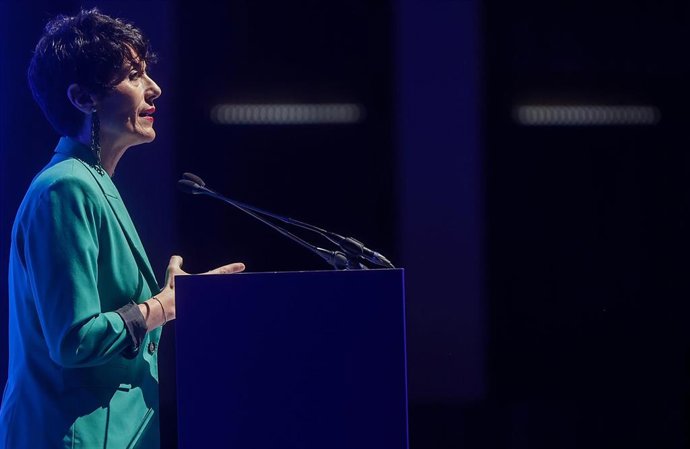 La ministra de Inclusión, Seguridad Social y Migraciones, Elma Saiz, interviene durante la primera jornada del I Foro Económico y Social del Mediterráneo