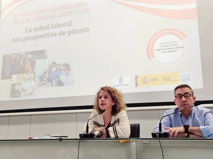 La secretaria de Salud Laboral de CCOO de Castilla-La Mancha, Raquel Payo, y el secretario regional de CCOO, Paco de la Rosa.