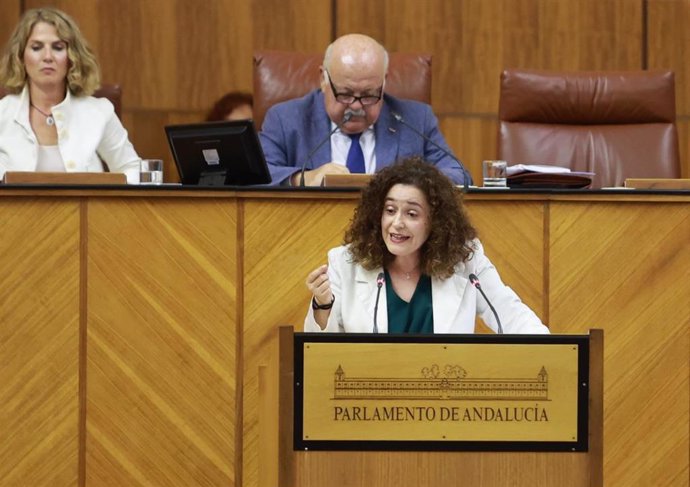 La portavoz del grupo Por Andalucía, Inma Nieto, en el Pleno del Parlamento andaluz.