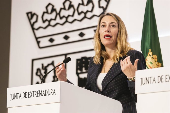 Archivo - Imagen de archivo de la presidenta de la Junta de Extremadura, María Guardiola