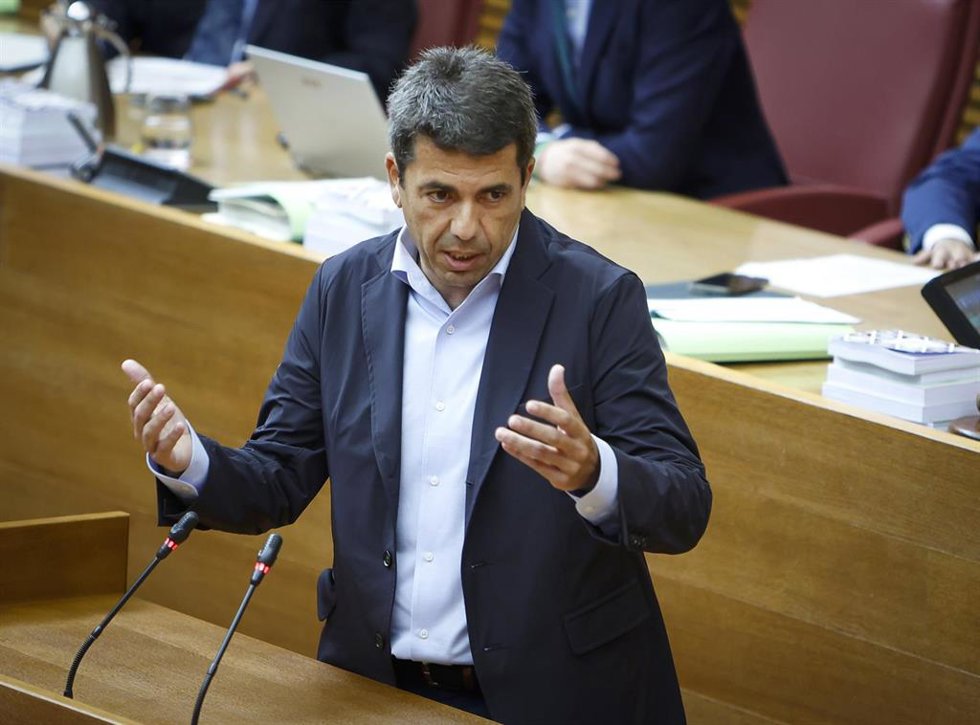 El 'president' Carlos Mazón en Les Corts