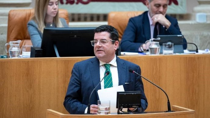 Archivo - El consejero de Hacienda, Alfonso Domínguez