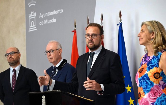 El concejal de Desarrollo Urbano y Ciudad Inteligente, José Guillén, en la rueda de prensa