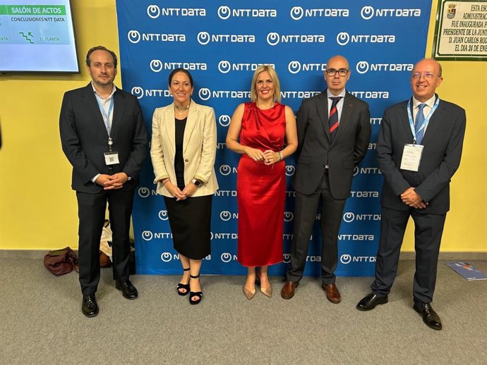 La consejera de Hacienda y Administración Pública, Elena Manzano, participa en la inauguración de las jornadas 'El Futuro de la Función Pública'