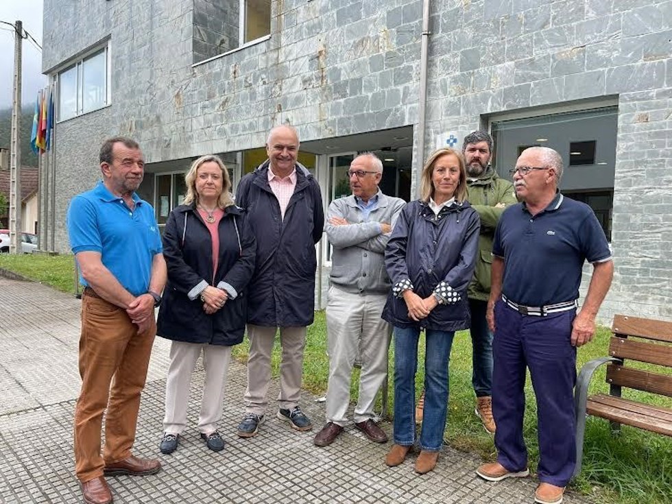 Visita de Pilar Fernández Pardo a Vegadeo
