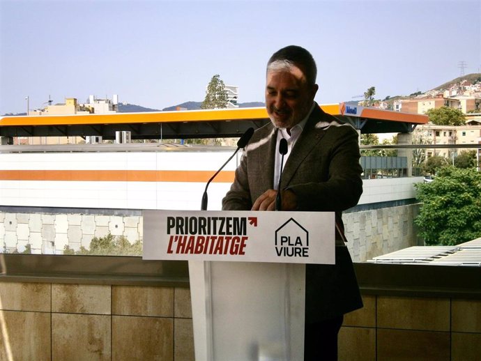 El alcalde de Barcelona, Jaume Collboni, en una rueda de prensa.