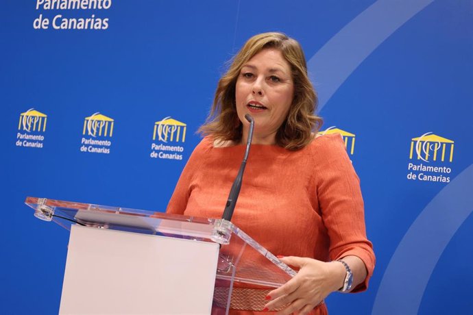 La presidenta del Parlamento de Canarias, Astrid Pérez, realiza un balance del primer año de la XI Legislatura del Parlamento de Canarias