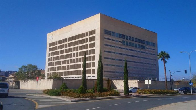 Archivo - Edificio del Cubo, donde se ubicará el Palacio de la Justicia, en imagen de archivo