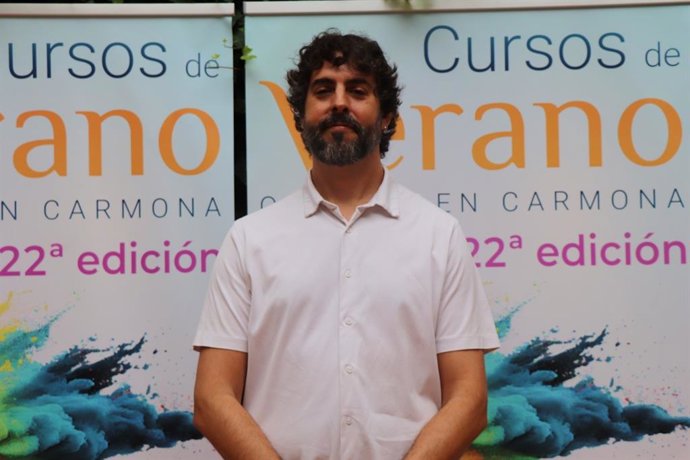 El secretario general de Comisiones Obreras (CCOO) de Sevilla, Carlos Aristu, en los cursos de verano de la Universidad Pablo de Olavide en Carmona (Sevilla).