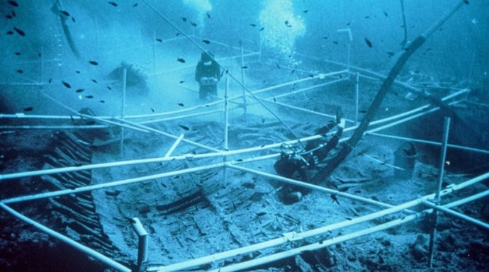 Entre 1967 y 1969, los arqueólogos excavaron el naufragio del Kyrenia, descubierto en la costa norte de Chipre en 1965.