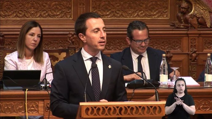 El presidente del Consell de Mallorca, Llorenç Galmés, durante su intervención en el Debate de Política General.