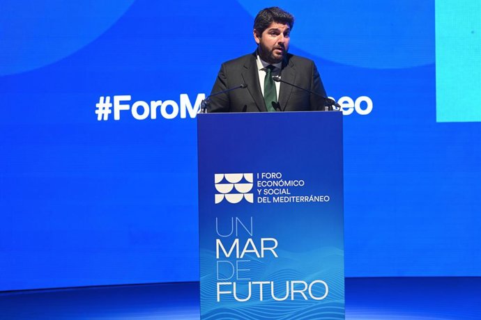 El president de la Comunitat, Fernando López Miras, ha dit este dijous, durant la seua intervenció en l'I Fòrum Econòmic i Social del Mediterrani, organitzat per Premsa Ibèrica i celebrat al Palau de Congressos de València