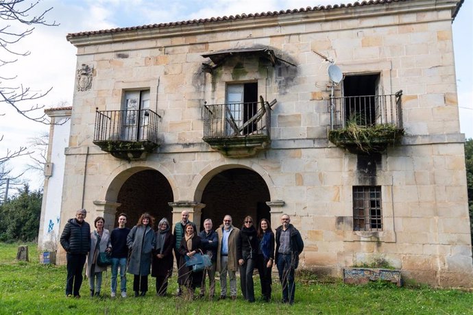 Casona-Palacio de los Bustillo Ceballos