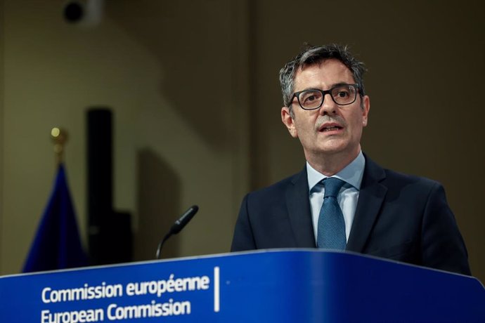 El ministro de Presidencia, Justicia y Relaciones con las Cortes, Félix Bolaños, durante una rueda de prensa tras la firma del acuerdo para la renovación del CGPJ, en el Parlamento Europeo, a 25 de junio de 2024, en Bruselas (Bélgica). 