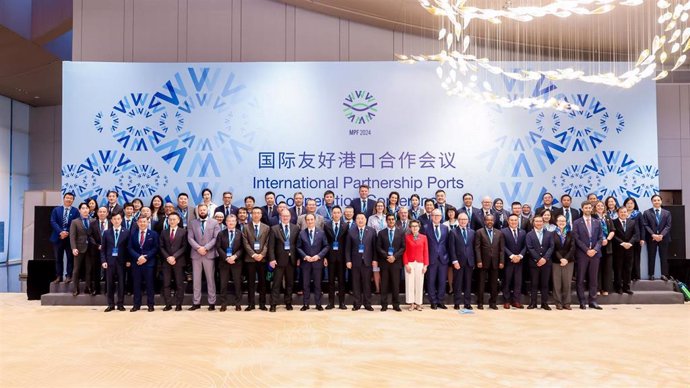 La presidenta de la APV, Mar Chao, participa en China en el Maritime Silk Road Port International Cooperation Forum