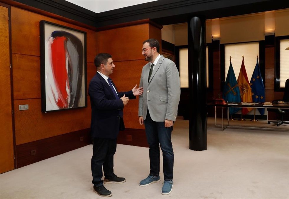 Francisco Reyes y Adrián Barbón.